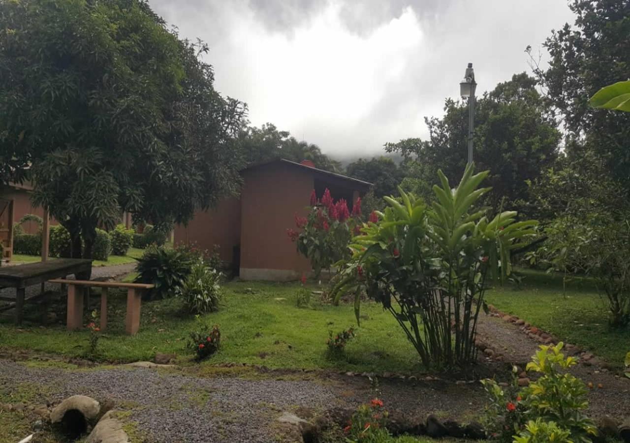 Paraiso Volcano Lodge Guayabo  Kültér fotó